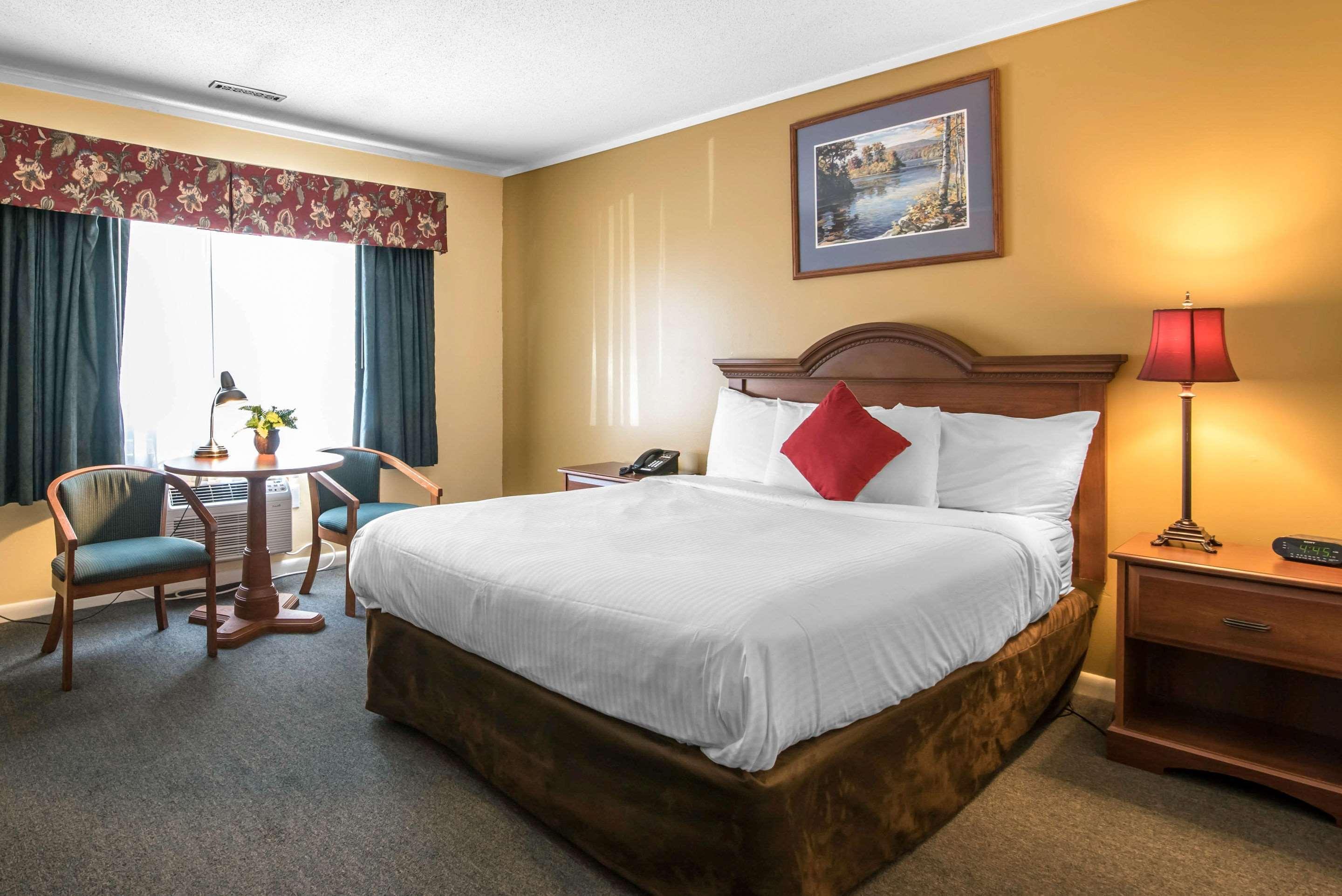 Tiltonlodge Inn & Suites מראה חיצוני תמונה