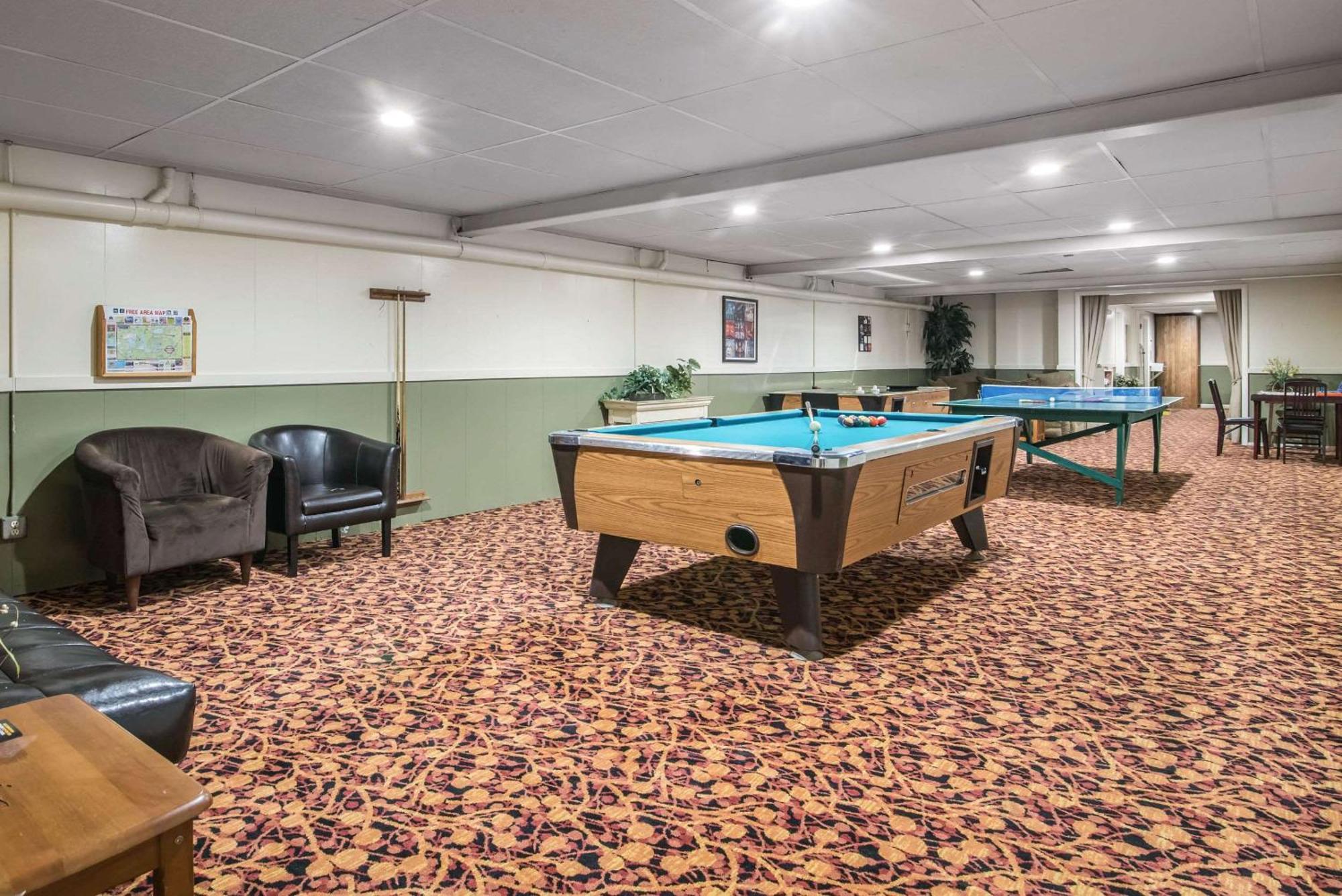 Tiltonlodge Inn & Suites מראה חיצוני תמונה
