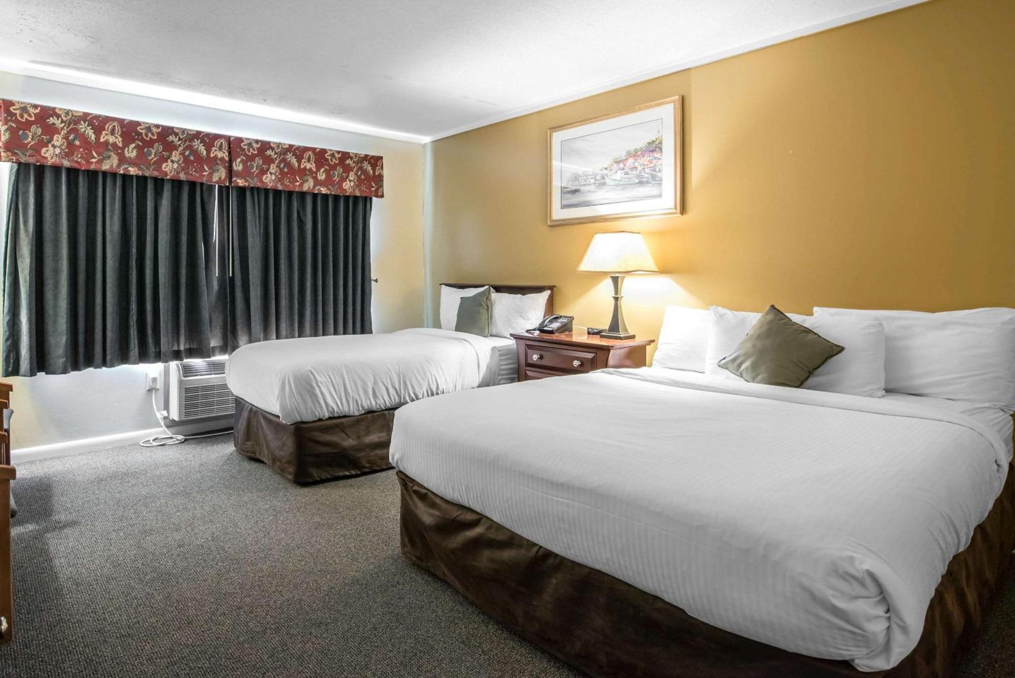 Tiltonlodge Inn & Suites מראה חיצוני תמונה